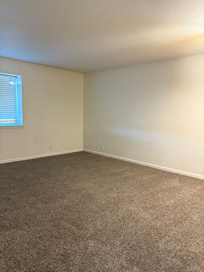 Photo - 2 Bedroom 1 Bath Lower Level Unit in Villa...