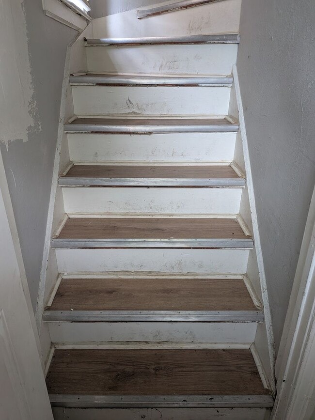 Photo - Brick 4 bedroom