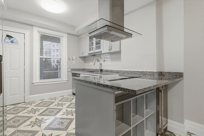 Photo - 20 Bennett St Unit 1L