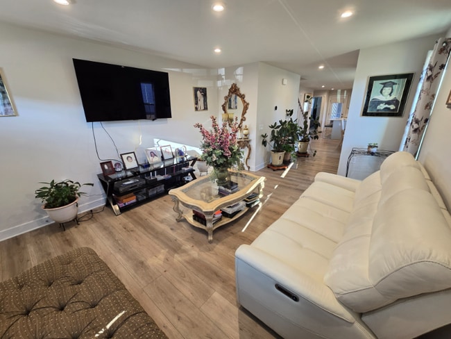 Photo - 7257 George Wythe Ln