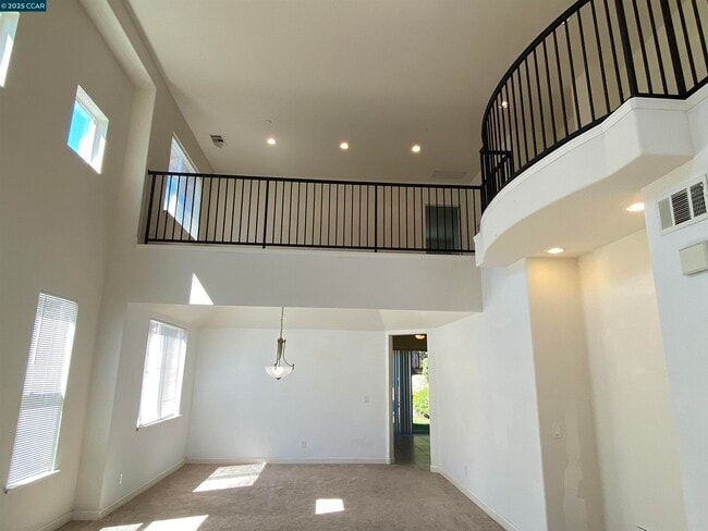 Photo - 1900 La Veranda Pl