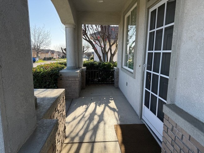 Photo - Summerset Living- with a Bonus Room