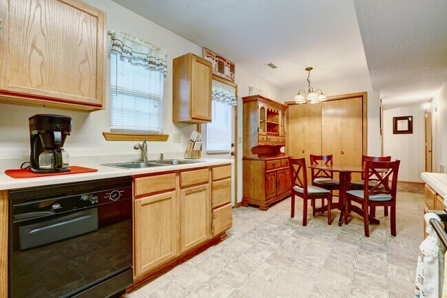 Photo - 3410 Zinnia Dr