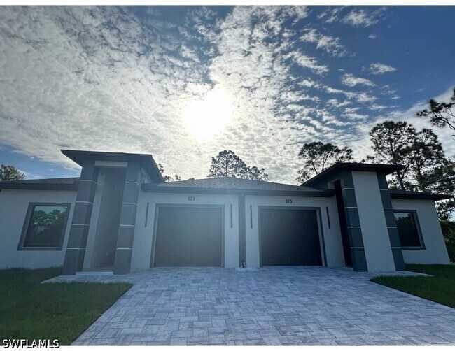 Building Photo - 373 Lillon Ave S