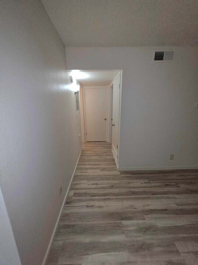 Riviera Terrace Apartments
