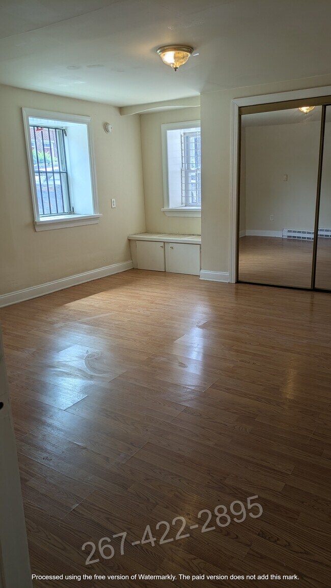 Photo - 126 S 46th St Unidad AptC