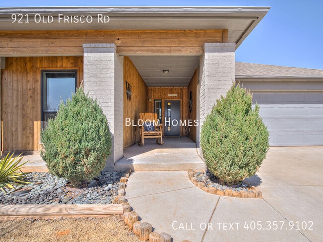 Photo - 921 Old Frisco Rd