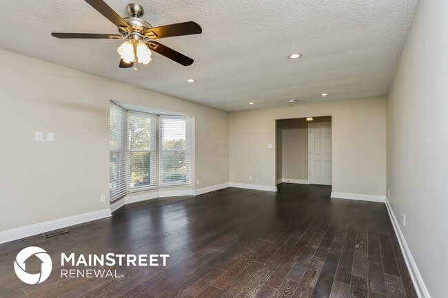 Photo - 1 Magnolia Pl