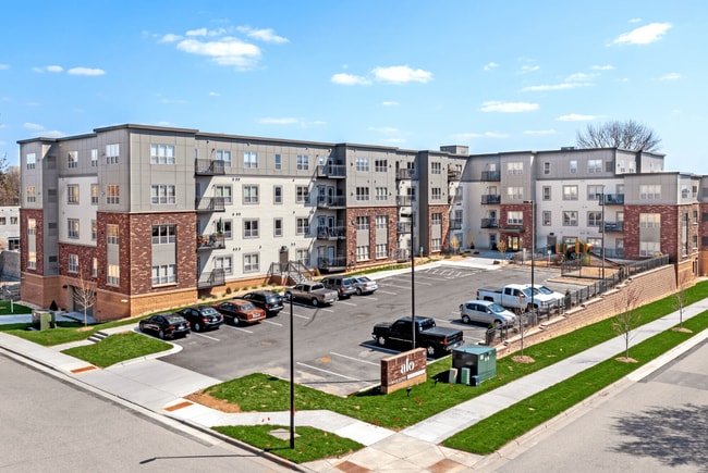 Alo Apartments
