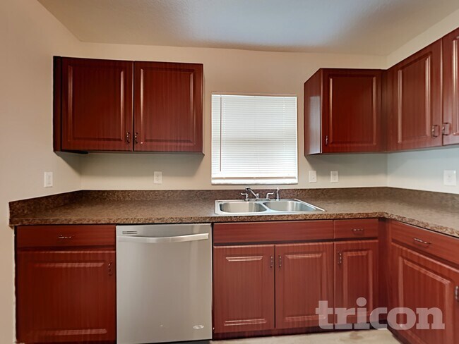 Photo - 1119 Shared Passion St