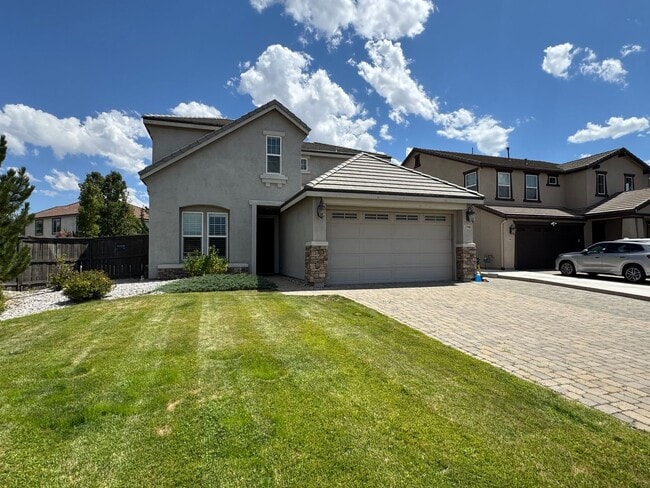 Building Photo - Large Wingfield Springs Home in cul-de-sac...