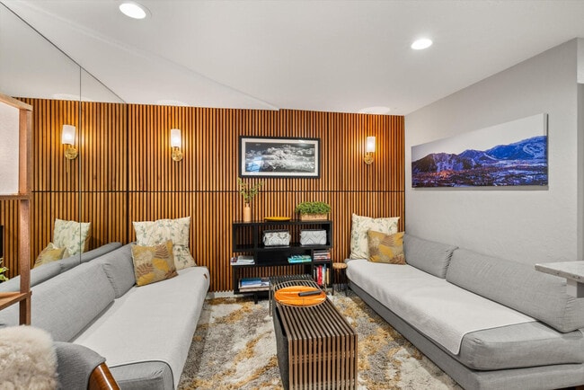 Photo - 711 S Galena St Unidad ID1339911P