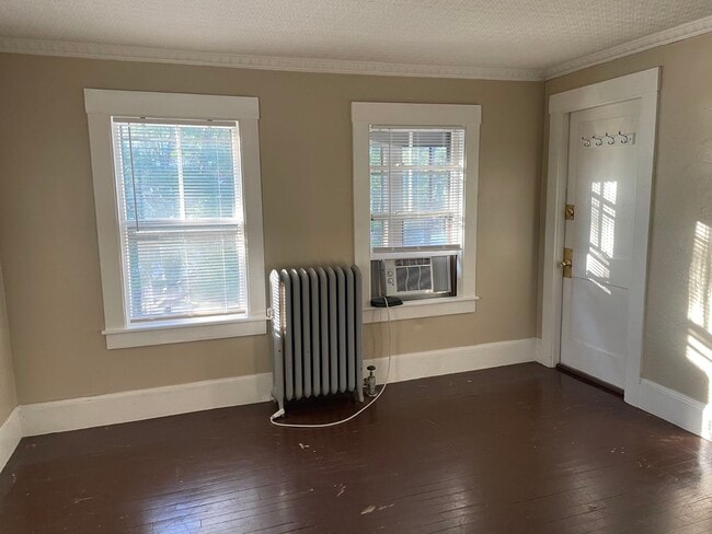 39 Thorndike St Unit 4