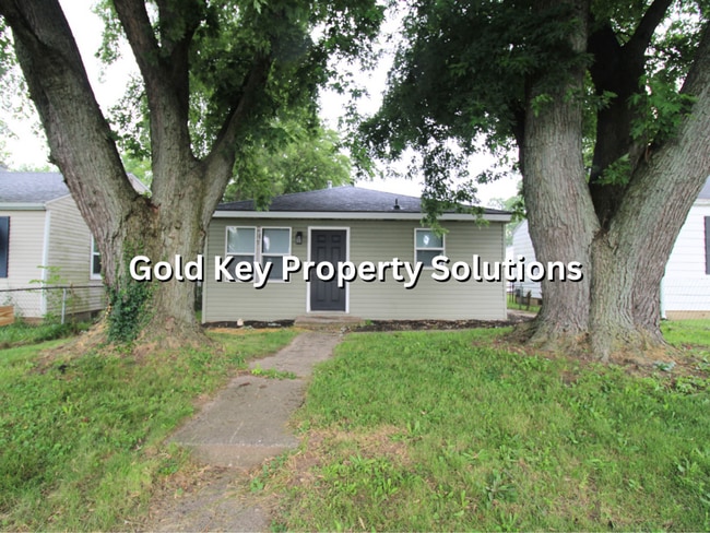 Updated 3 BR 1 BA House in Muncie - Updated 3 BR 1 BA House in Muncie