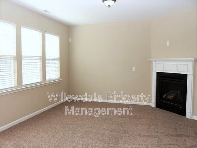 Photo - 2424 Lambton Wood Dr