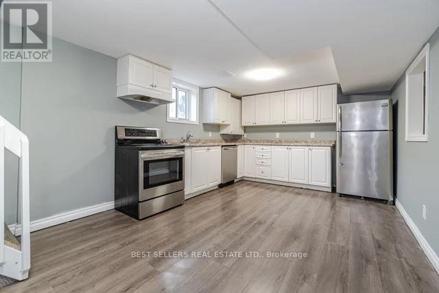 Photo - 541 Oakwood Ave