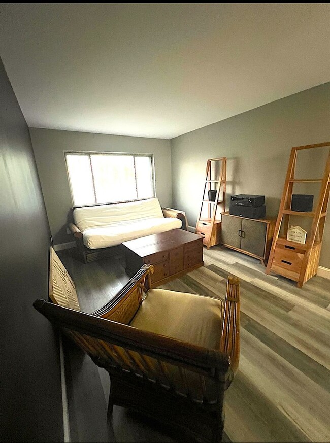 Photo - Charming 1-Bedroom Apartment Near JFK – Prime Location!