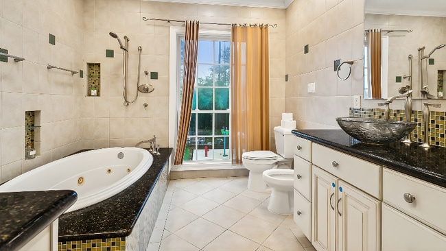 Photo - 126 Rue De La Paix