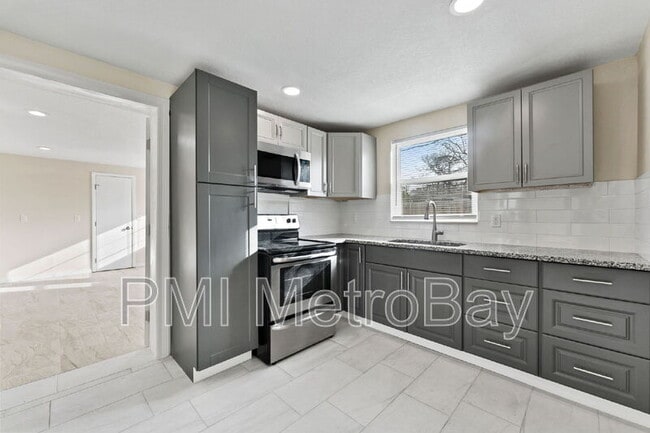 Building Photo - 5117 Mallett Dr Rental