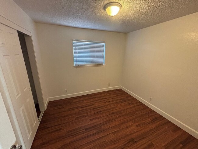 Photo - 4504 N Garden Ave