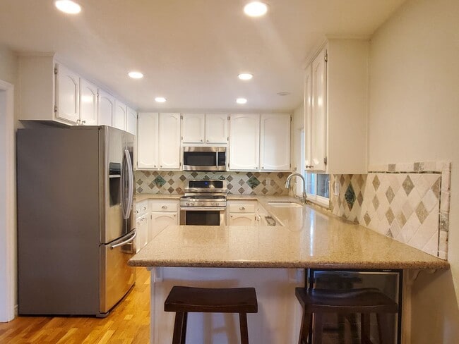 Photo - 16745 Spring Hill Ct