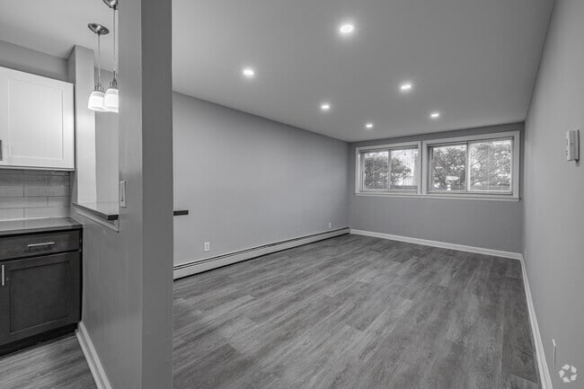 1BR, 1BA - 650SF - Living Room - Haledon Estates Apartments