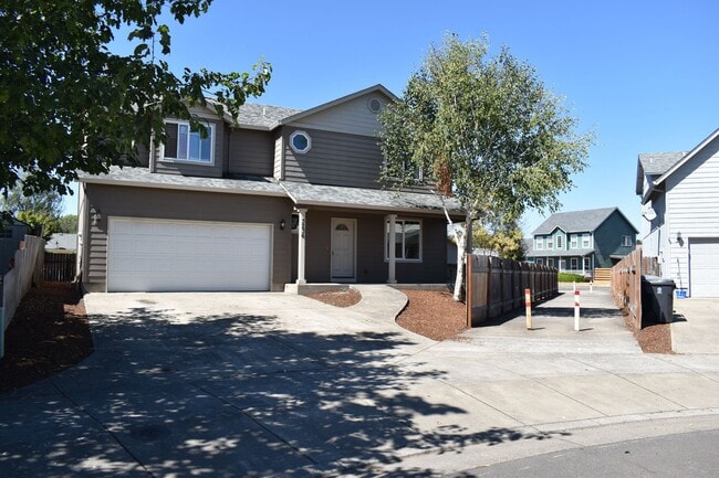 Photo - Large 4 bedroom two story home located on a dead end st.