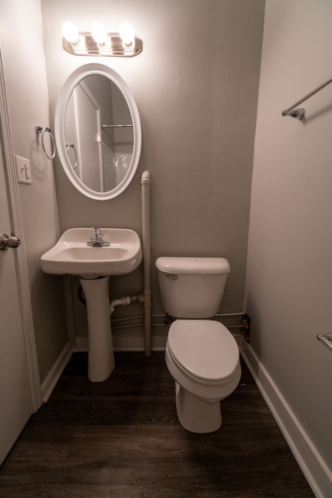 Photo - 222 E Oak St Unit 3