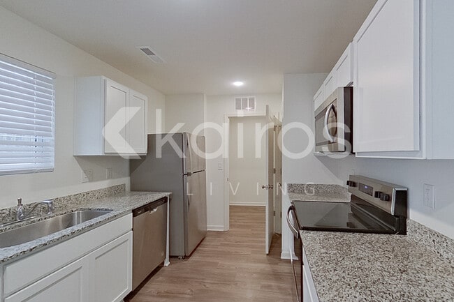 Photo - 124 Glory Dr