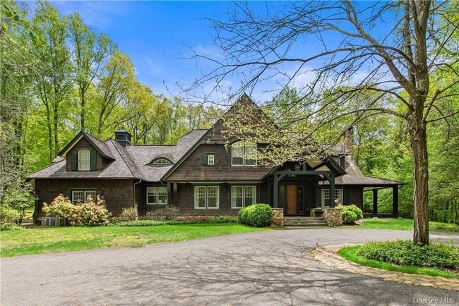 Building Photo - 8 Brady Rd