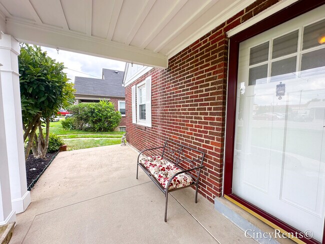 Photo - 3901 E Galbraith Rd