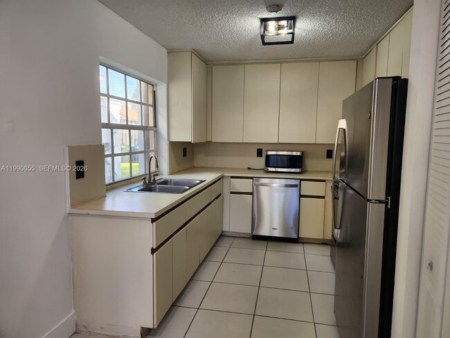 Photo - 1365 Springside Dr