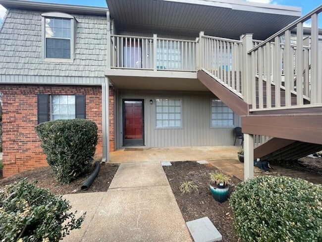 Building Photo - Convenient 1 Bedroom in Winston-Salem