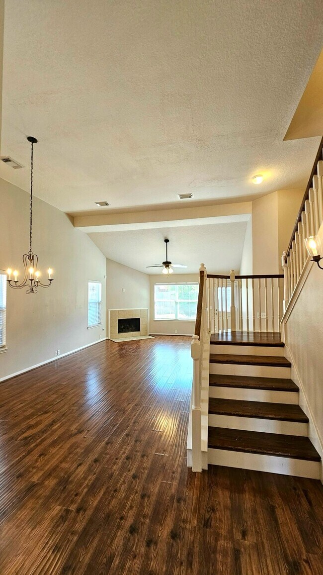 Photo - 714 Cypresswood Ridge
