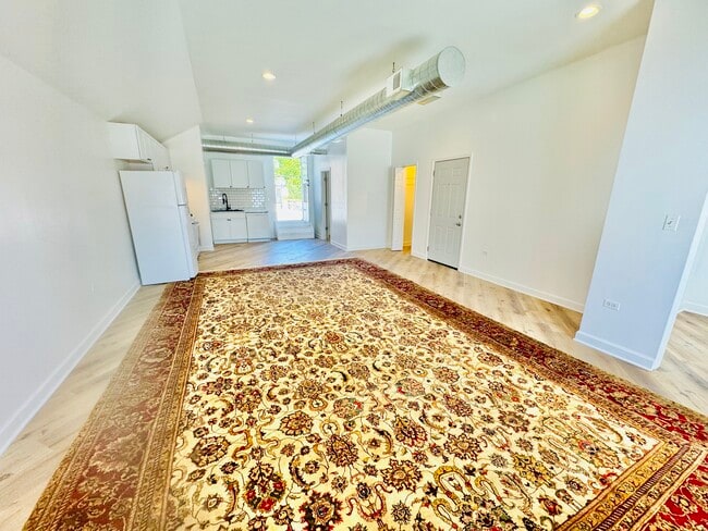 Photo - 2203 N Clybourn Ave Unit 2