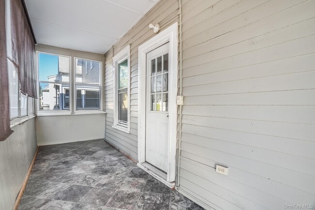 Photo - 27 Orchard Pl