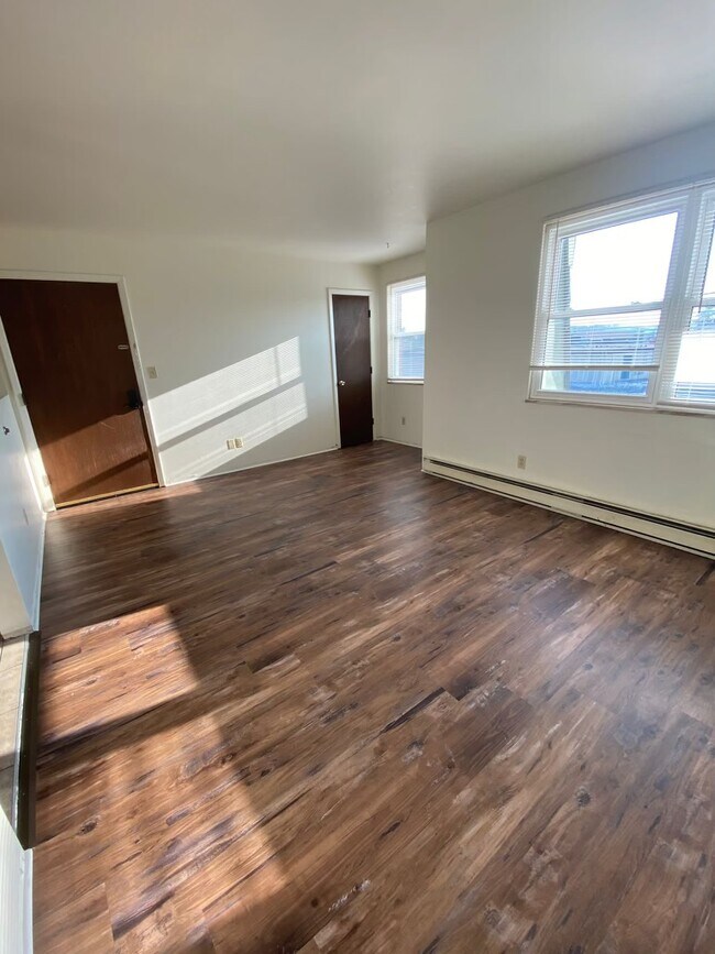 Photo - 655 Portis St Unit 655-4