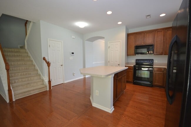 Photo - 1507 Hinchliff Ct