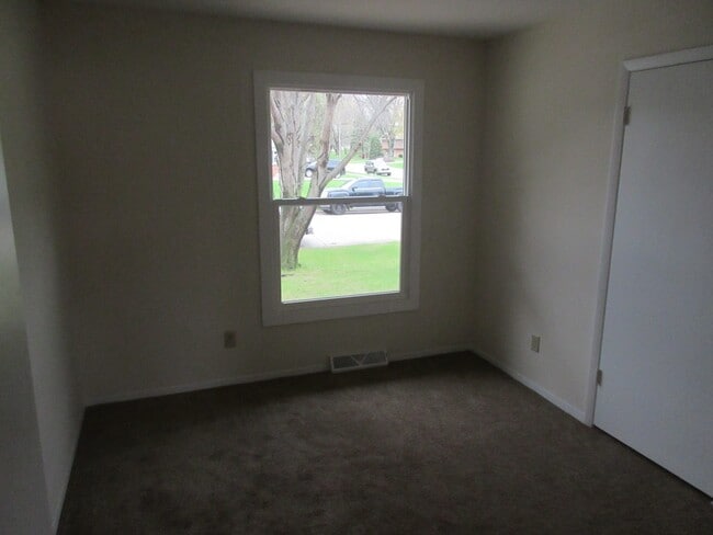 Photo - 2805-2807 Iroquois Ct. Unit 2805