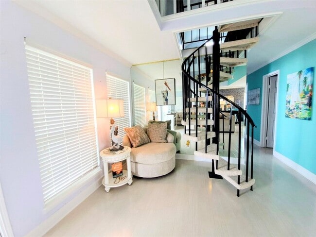 Photo - 1122 Makatea St