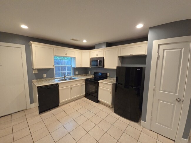 Building Photo - 11435 Raincove Dr