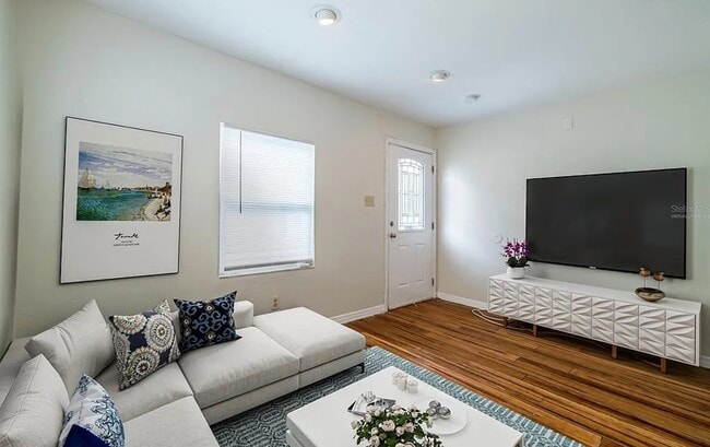 Photo - 1821 E Humphrey St