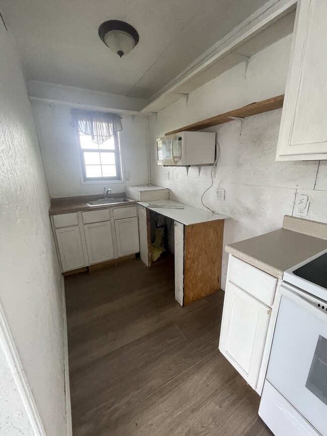Photo - 412 SE 4th St