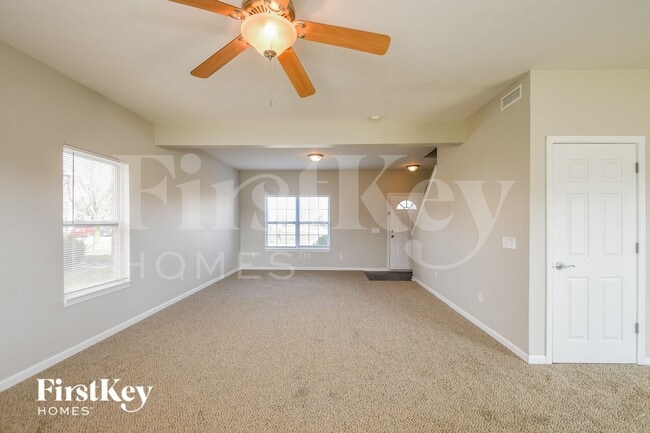 Photo - 8728 N Springview Dr