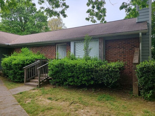 Photo - 2837 Seclusion Ct Apartment Unit D