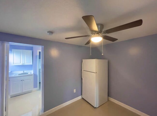 Photo - 941 E Dayton Cir
