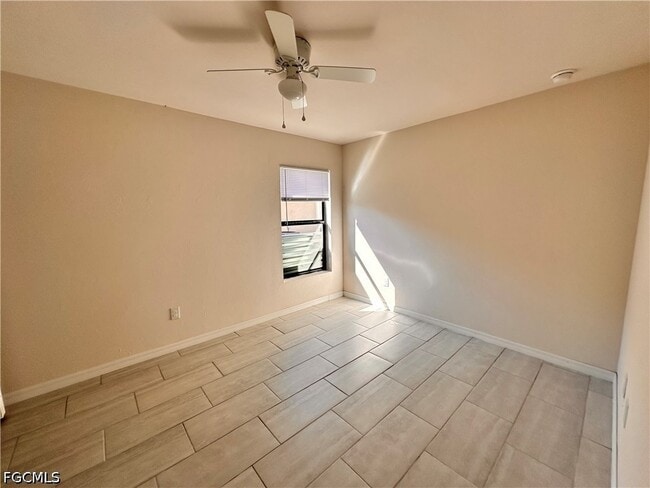 Photo - 832 Gleason Pkwy