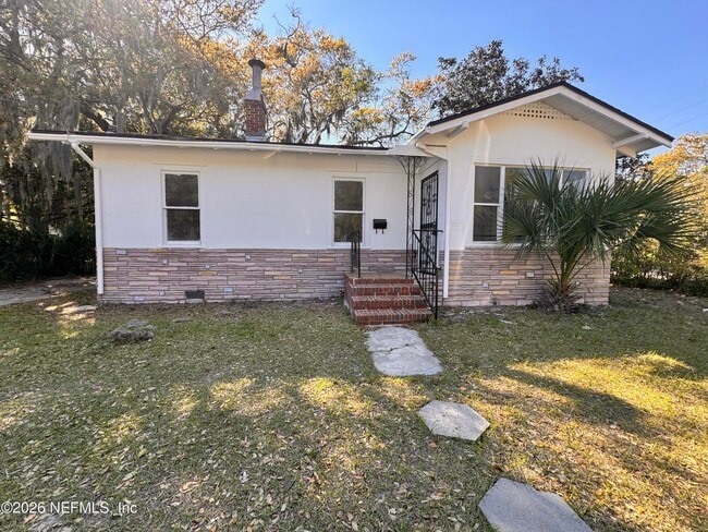 Building Photo - 3728 Silver St