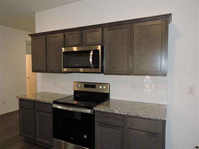 Photo - 1307 Community Way