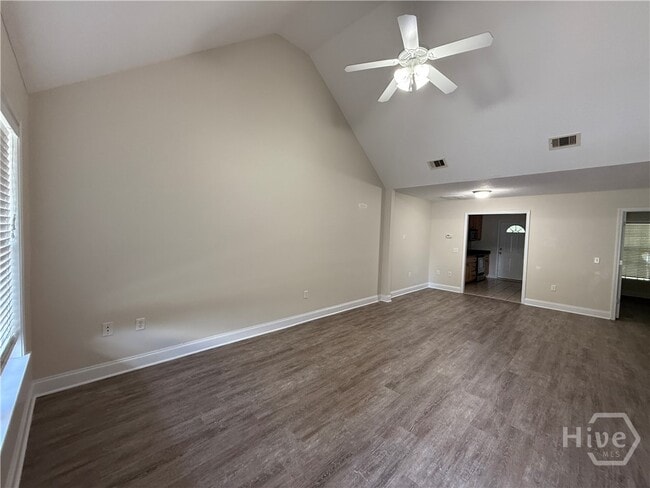 Photo - 126 Lakeview Commons Dr